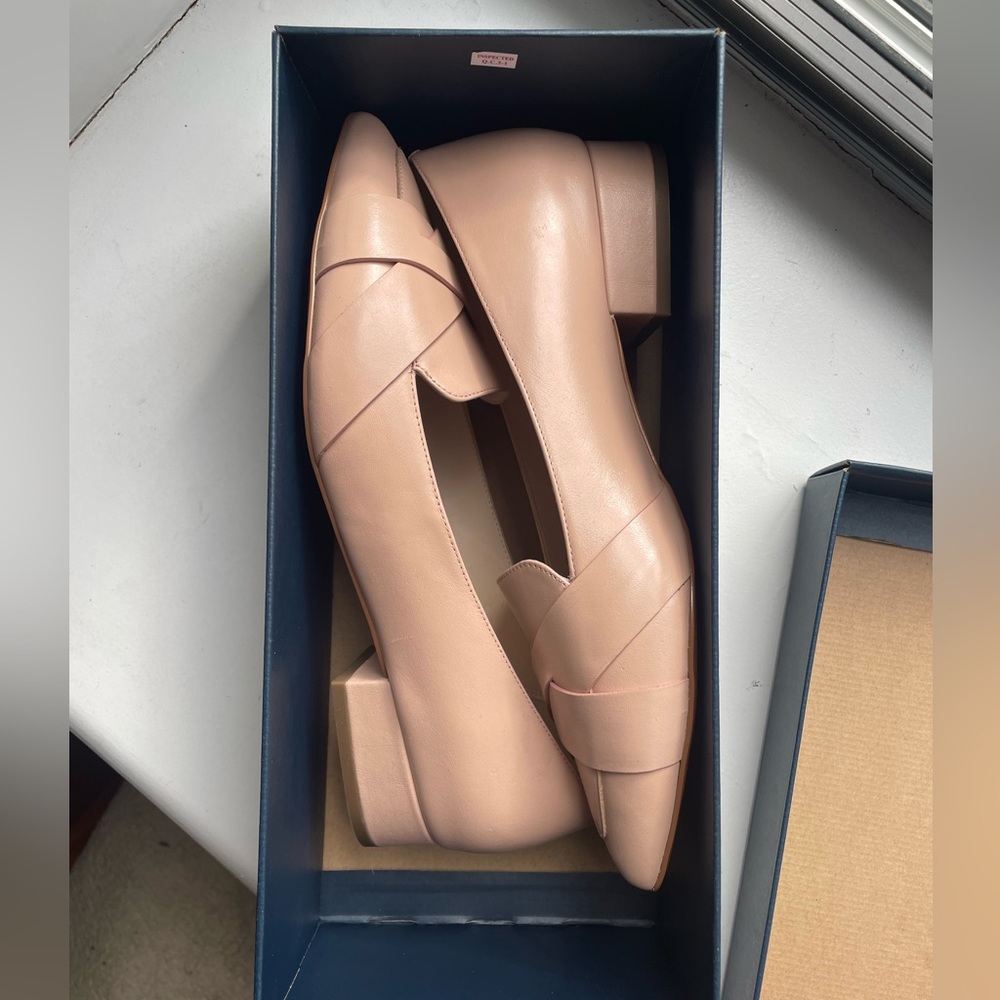 NEVER WORN COLE HAAN SKIMMERS